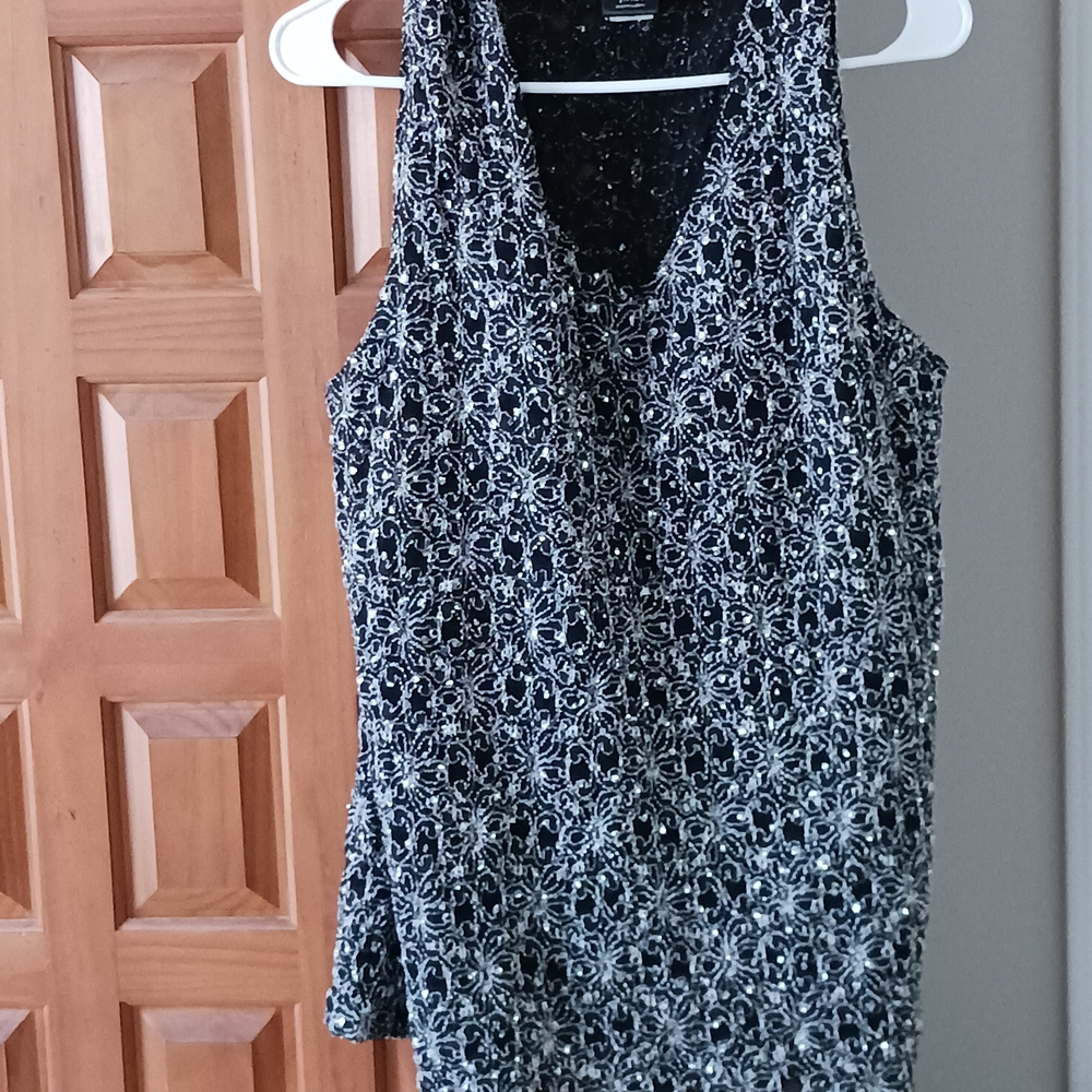 Chic Black and White Women's Tank Top